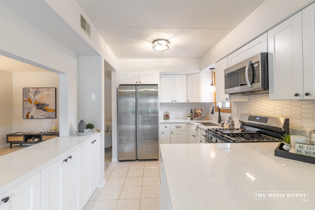 616 E 5th Avenue - Photo 9