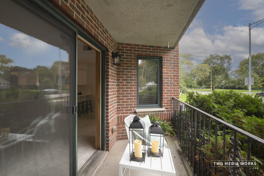 616 E 5th Avenue - Photo 3