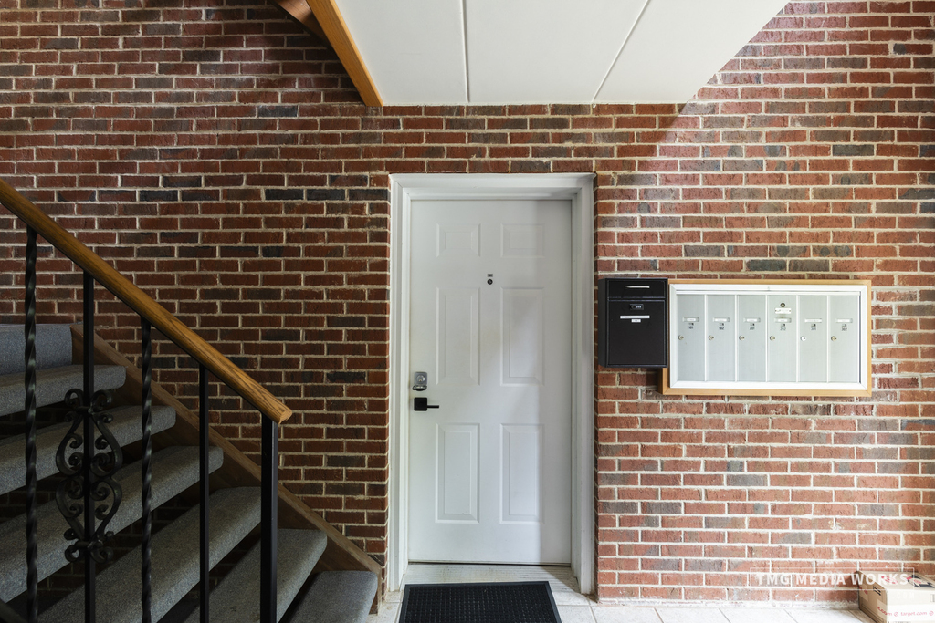 616 E 5th Avenue - Photo 2