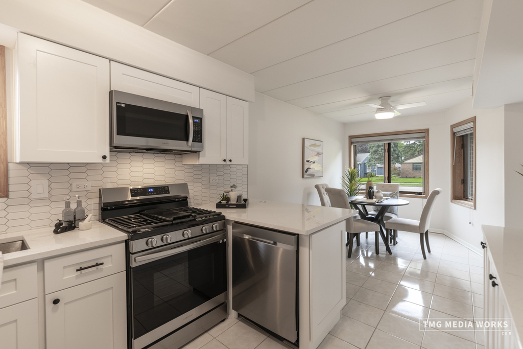 616 E 5th Avenue - Photo 8