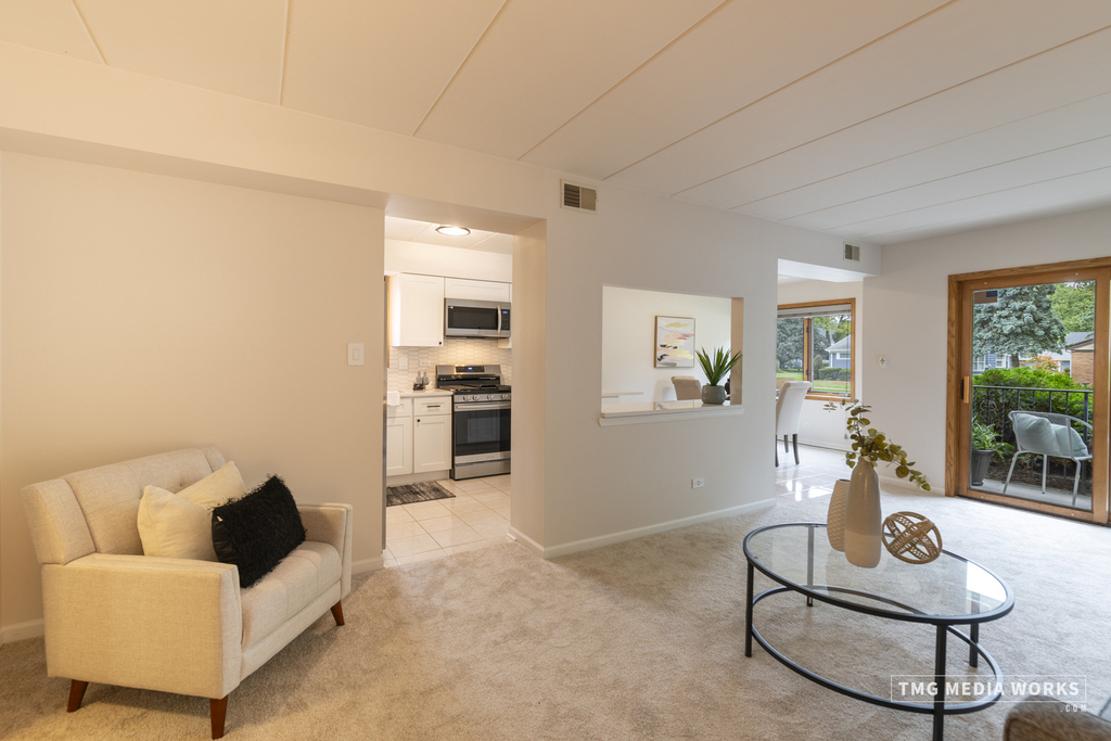 616 E 5th Avenue - Photo 4