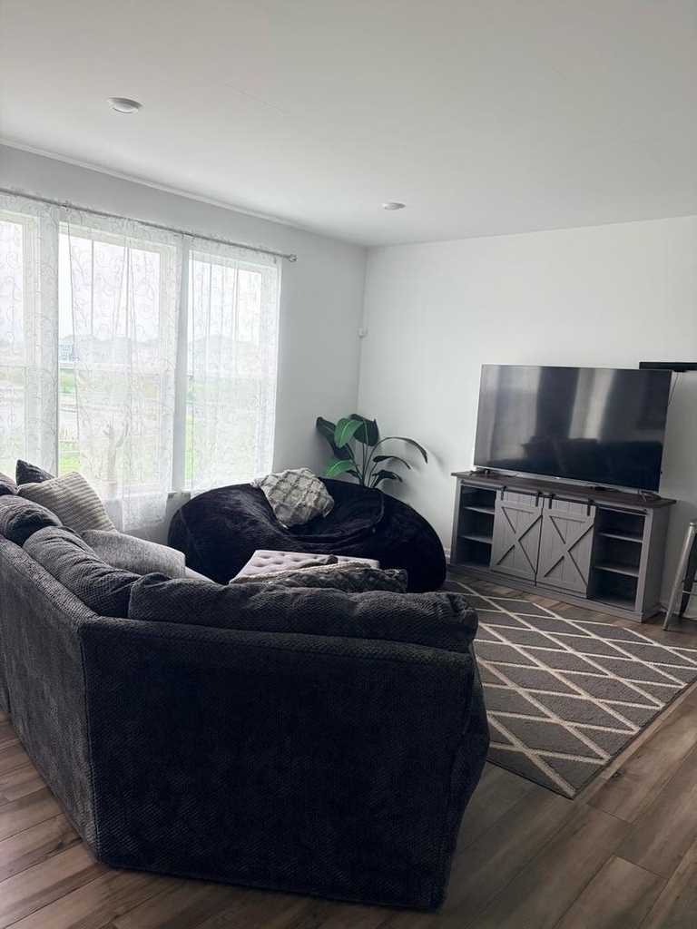103 Ellis Road - Photo 2