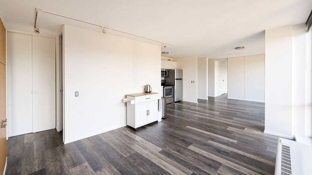 2400 N Lakeview Avenue - Photo 10