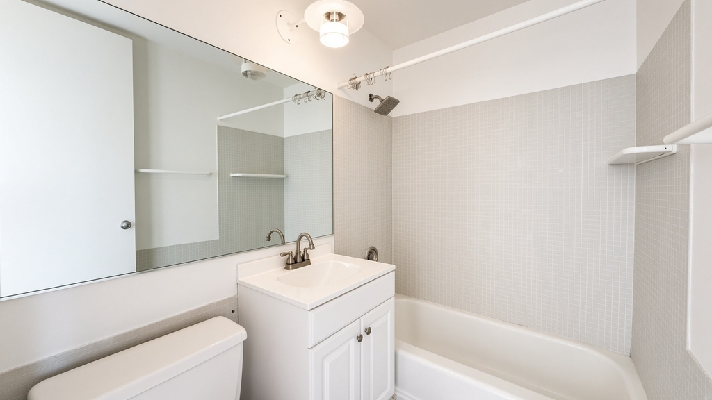 2400 N Lakeview Avenue - Photo 13