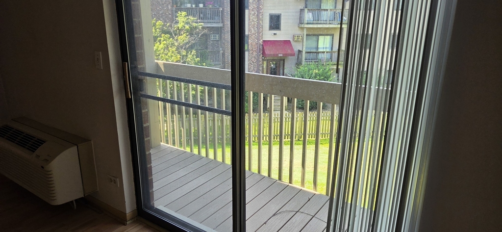 940 N Lakeside Drive - Photo 6