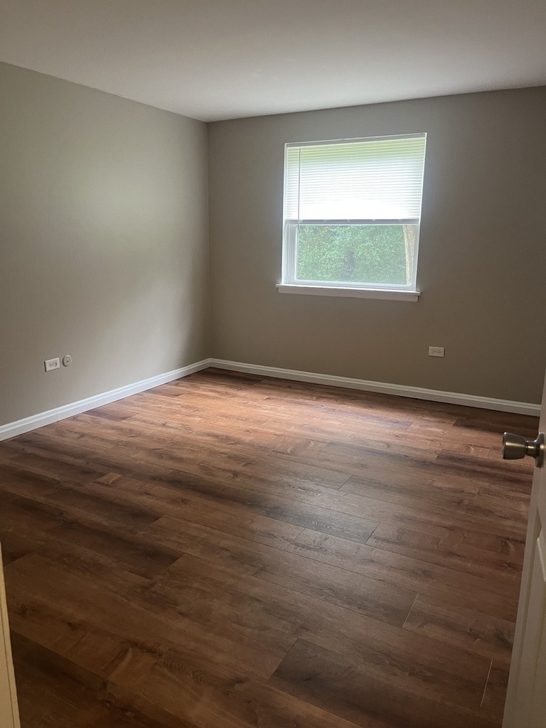 8429 W 101st Terrace - Photo 6