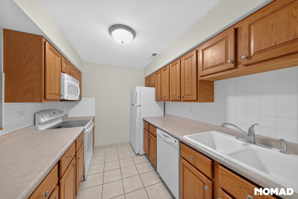 1420 Stonebridge Circle - Photo 13