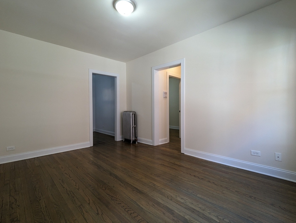 2641 N Spaulding Avenue - Photo 3