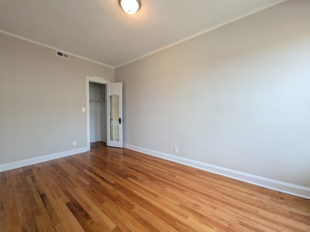 2640 N Milwaukee Avenue - Photo 5