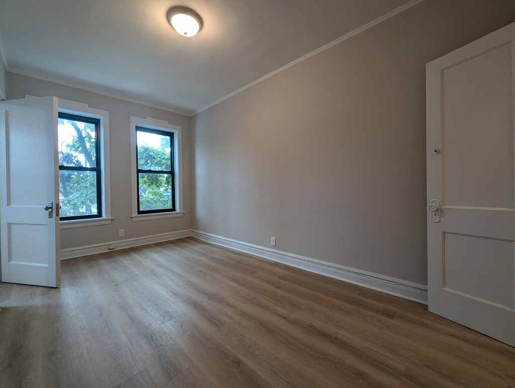 2640 N Milwaukee Avenue - Photo 13