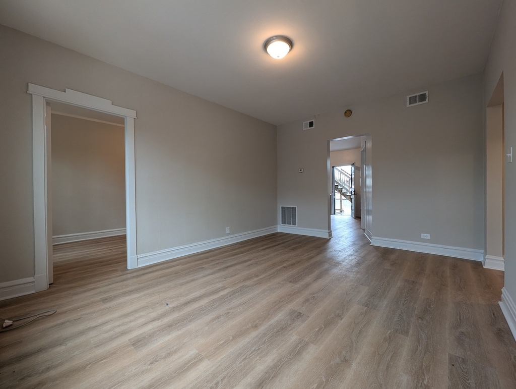 2640 N Milwaukee Avenue - Photo 14
