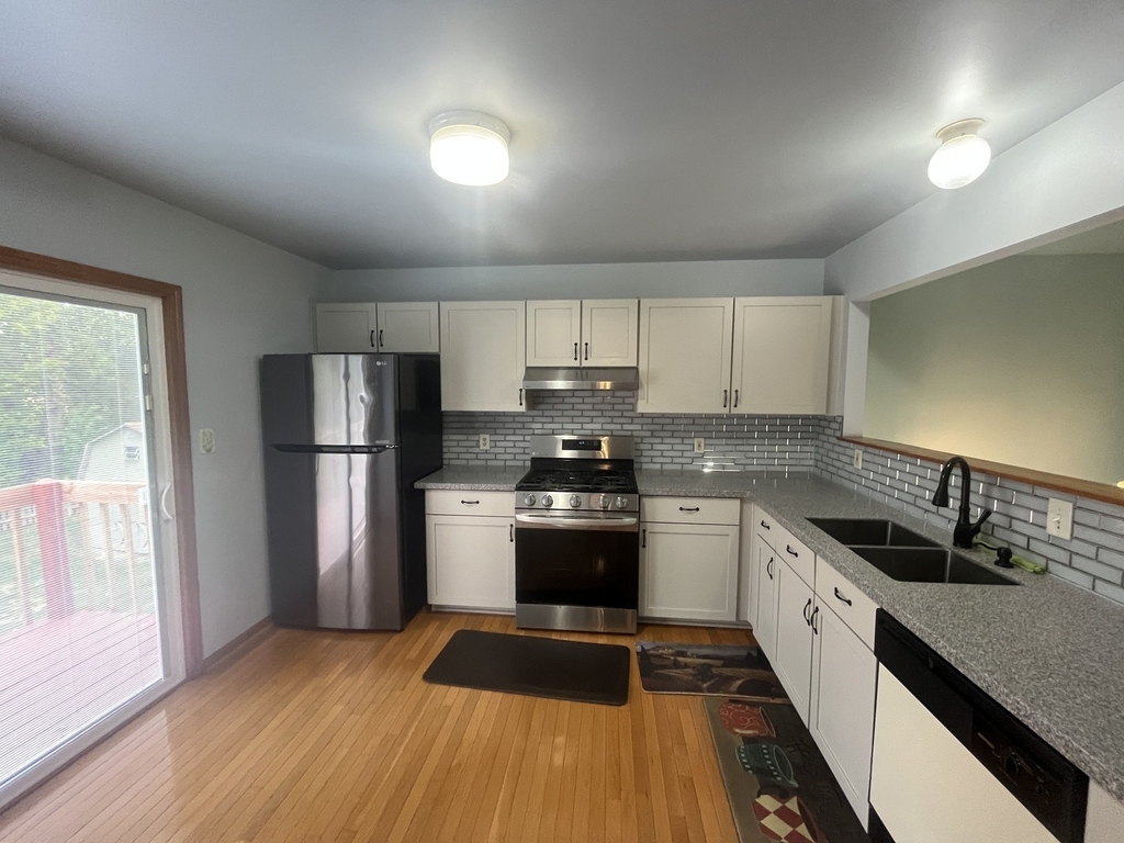 965 Amberwood Place - Photo 8