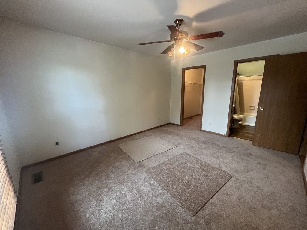 965 Amberwood Place - Photo 13
