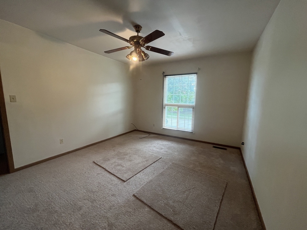 965 Amberwood Place - Photo 16