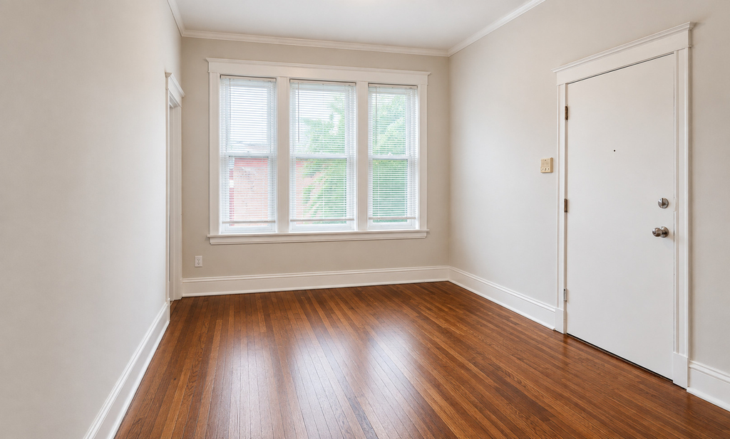 901 N Leavitt Street - Photo 17