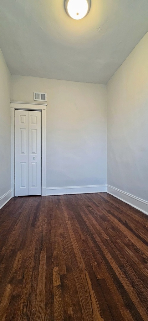 901 N Leavitt Street - Photo 7