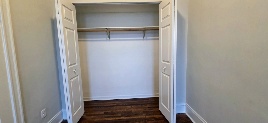 901 N Leavitt Street - Photo 10
