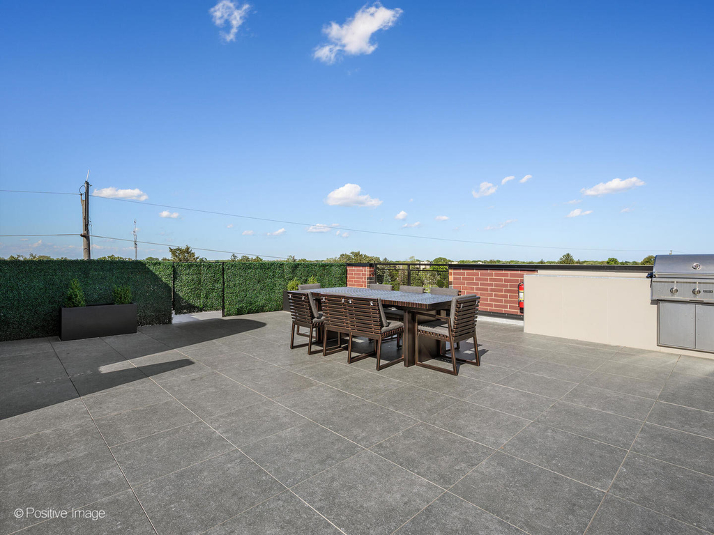 2811 Thatcher Avenue - Photo 32