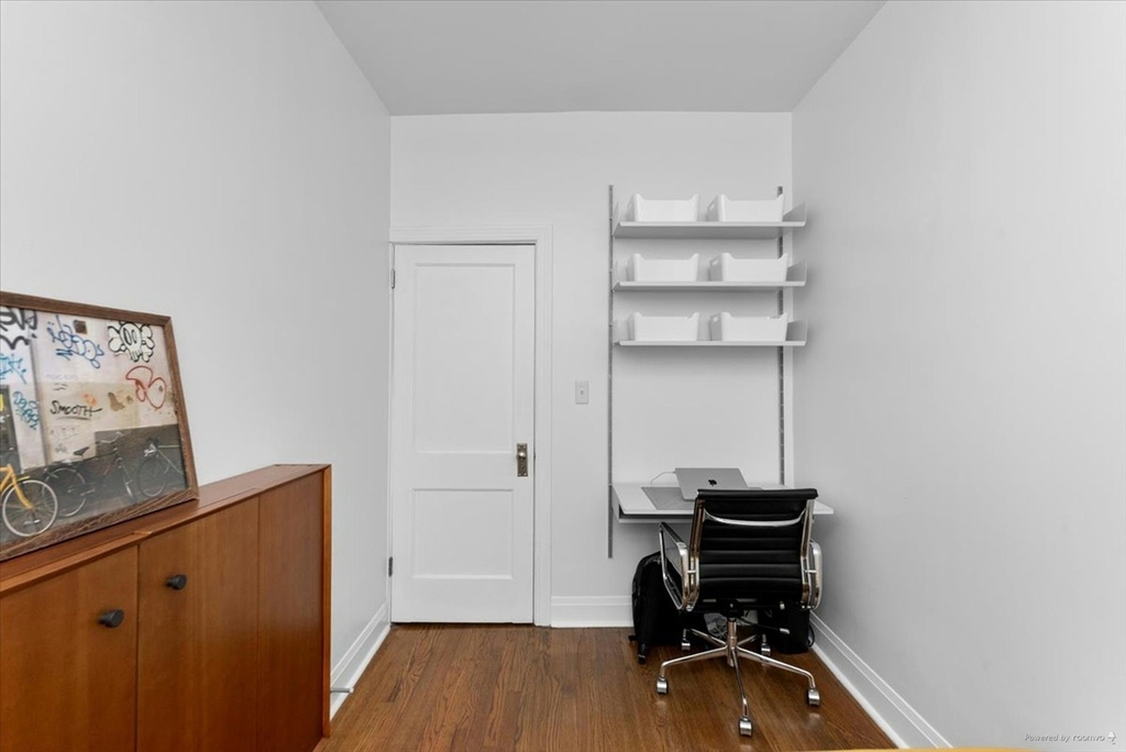 4862 N Ashland Avenue - Photo 9