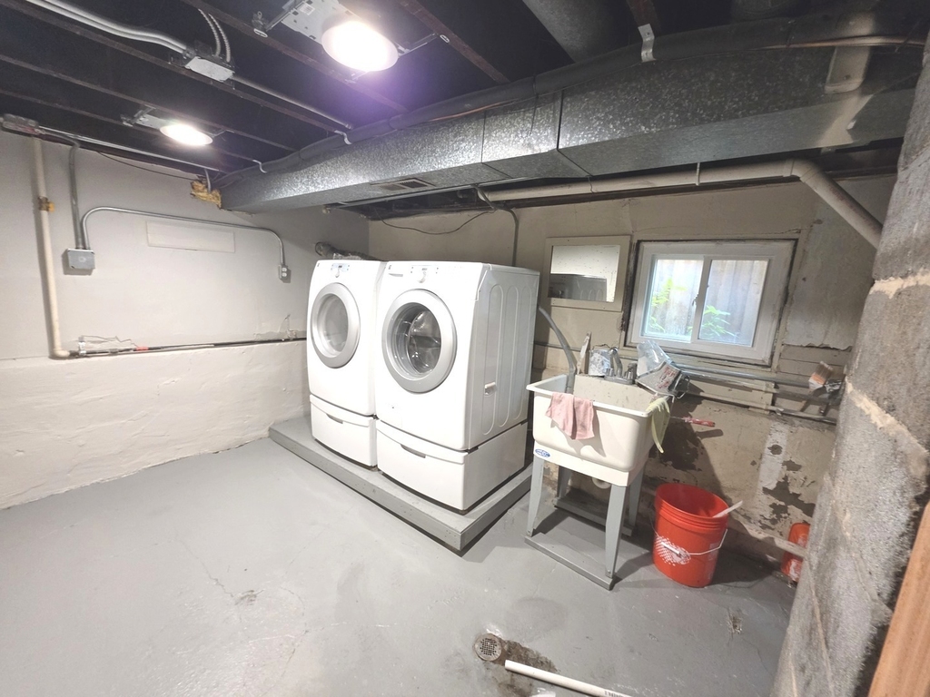 1029 S Elmwood Avenue - Photo 12