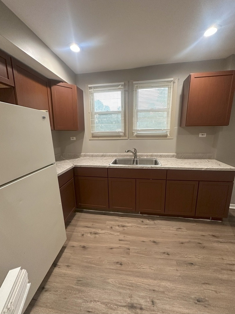 1201 W 110th Place - Photo 7