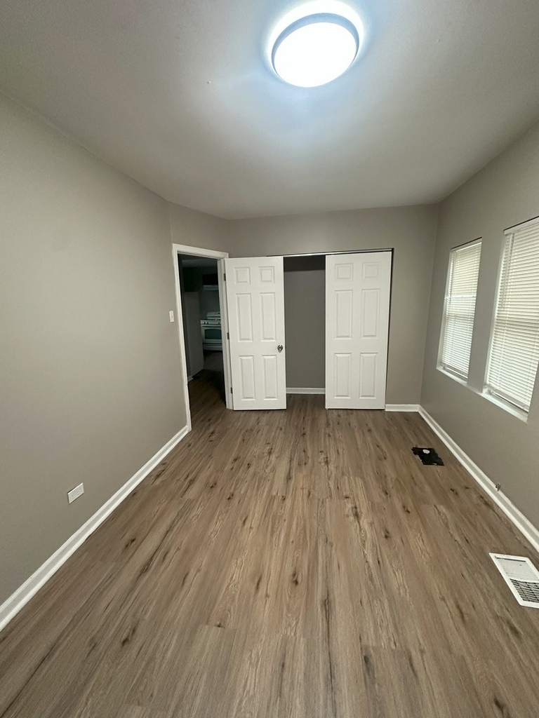 1201 W 110th Place - Photo 9