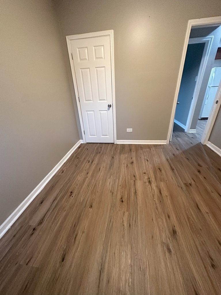 1201 W 110th Place - Photo 3