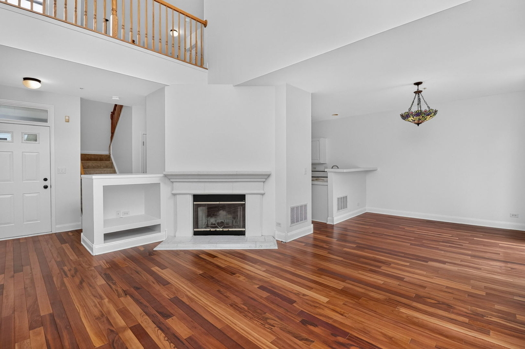 207 Tanglewood Drive - Photo 2