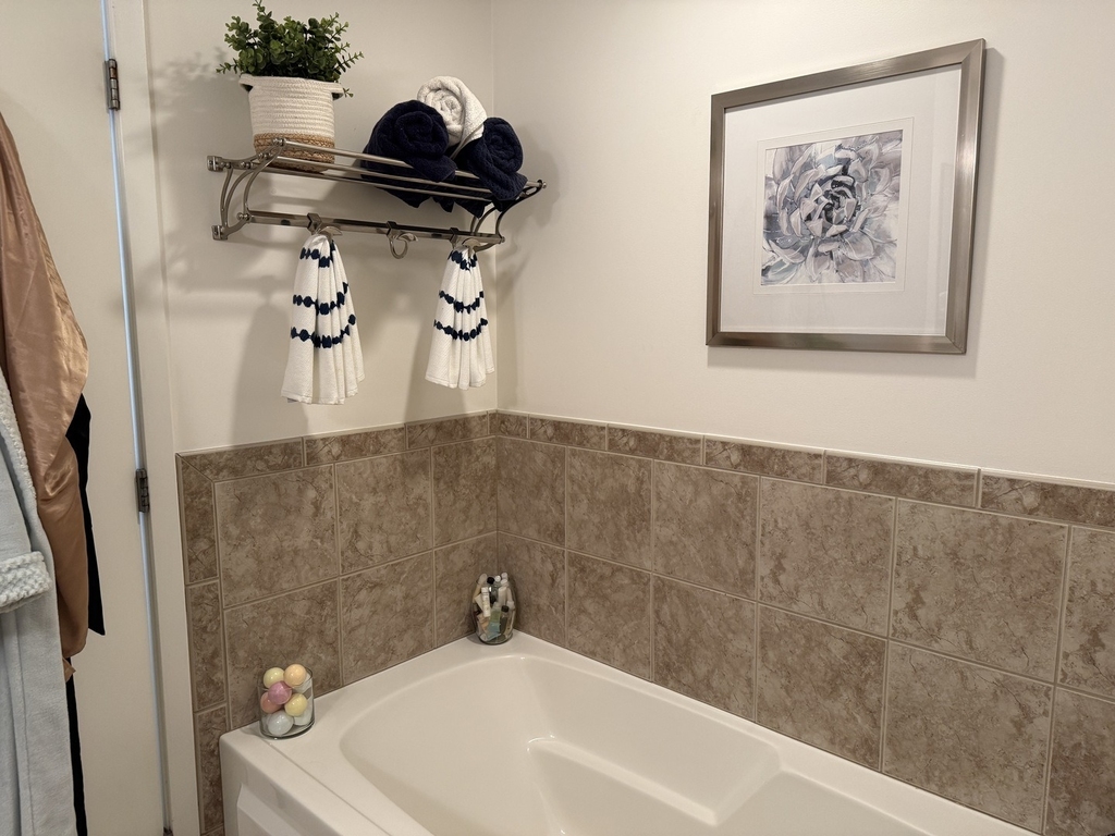 900 N Kingsbury Street - Photo 9