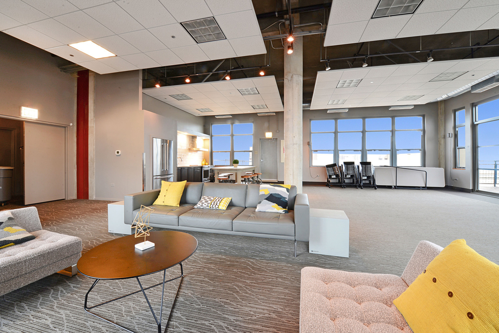 900 N Kingsbury Street - Photo 13