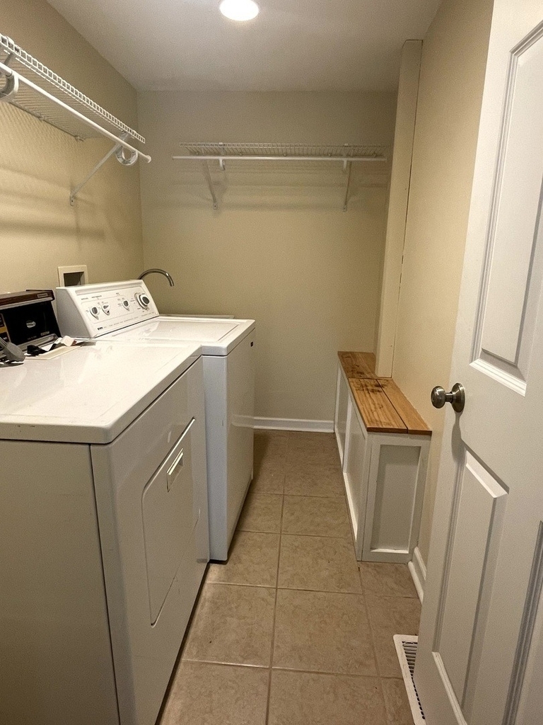 2s525 Lloyd Avenue - Photo 6