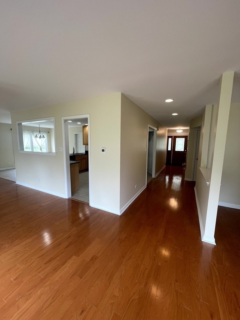 2s525 Lloyd Avenue - Photo 17