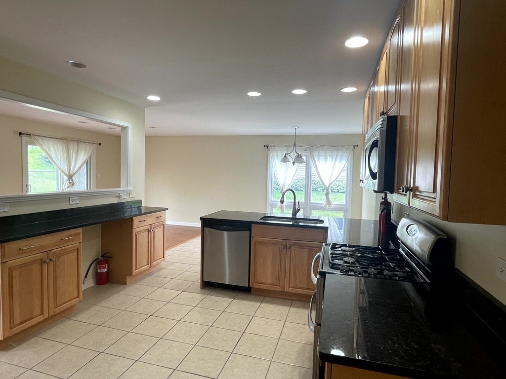 2s525 Lloyd Avenue - Photo 8