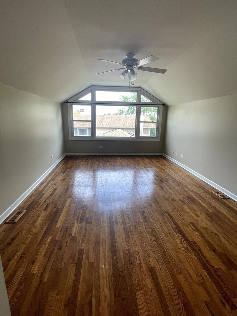 2s525 Lloyd Avenue - Photo 26