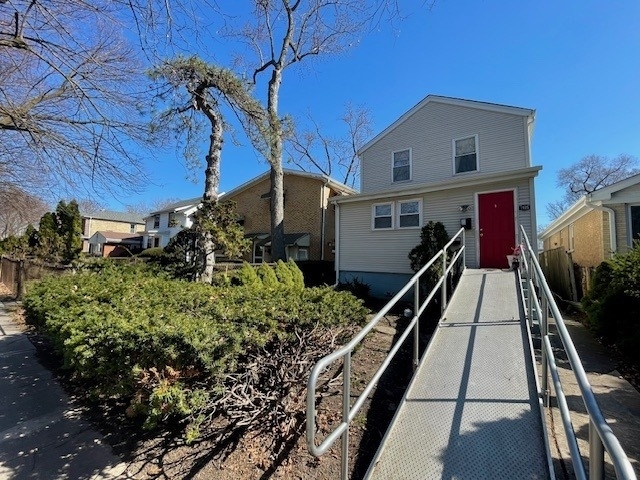 1925 Grey Avenue - Photo 1