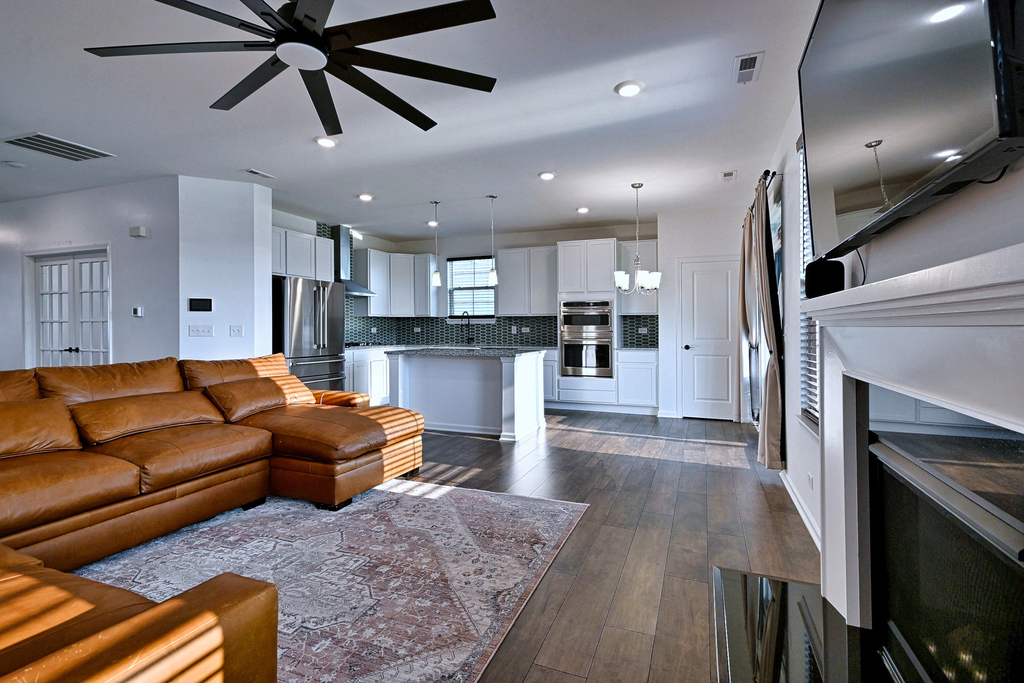 311 Dennis Lane - Photo 4