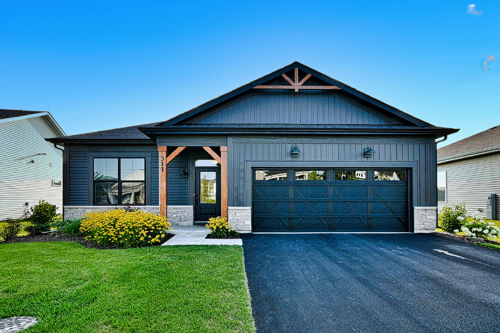 311 Dennis Lane - Photo 0