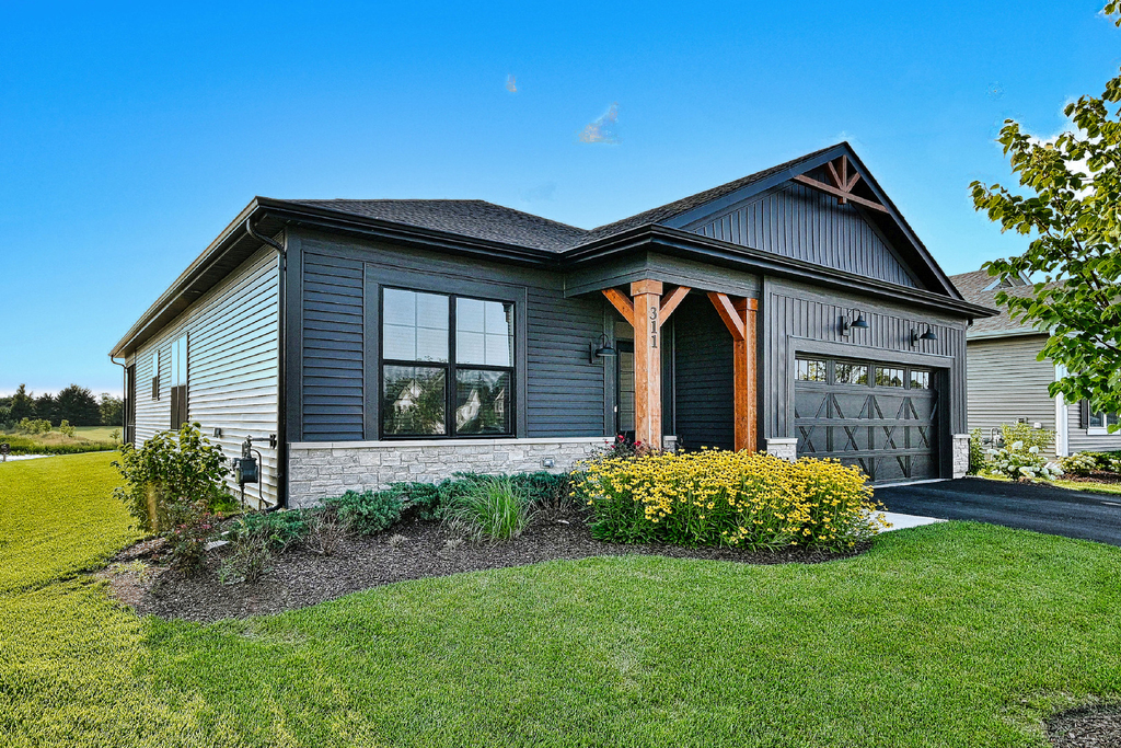 311 Dennis Lane - Photo 1