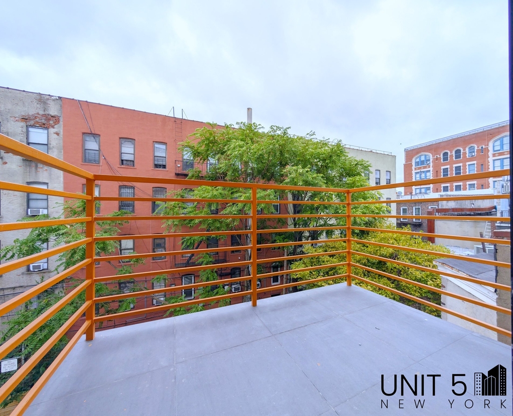 1312 Lincoln Place - Photo 8