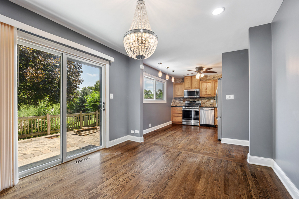 713 Acadia Court - Photo 10