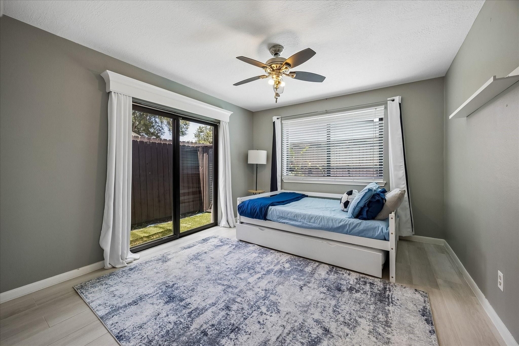 11646 Manor Park Drive - Photo 22