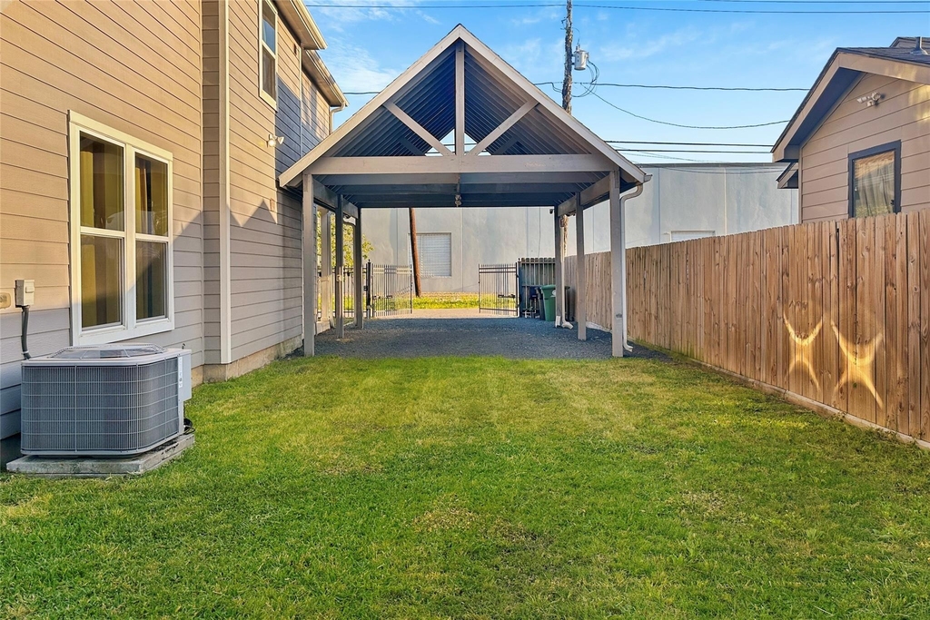 210 Marathon Street - Photo 15