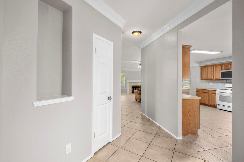 8014 Blackcherry Lane - Photo 2