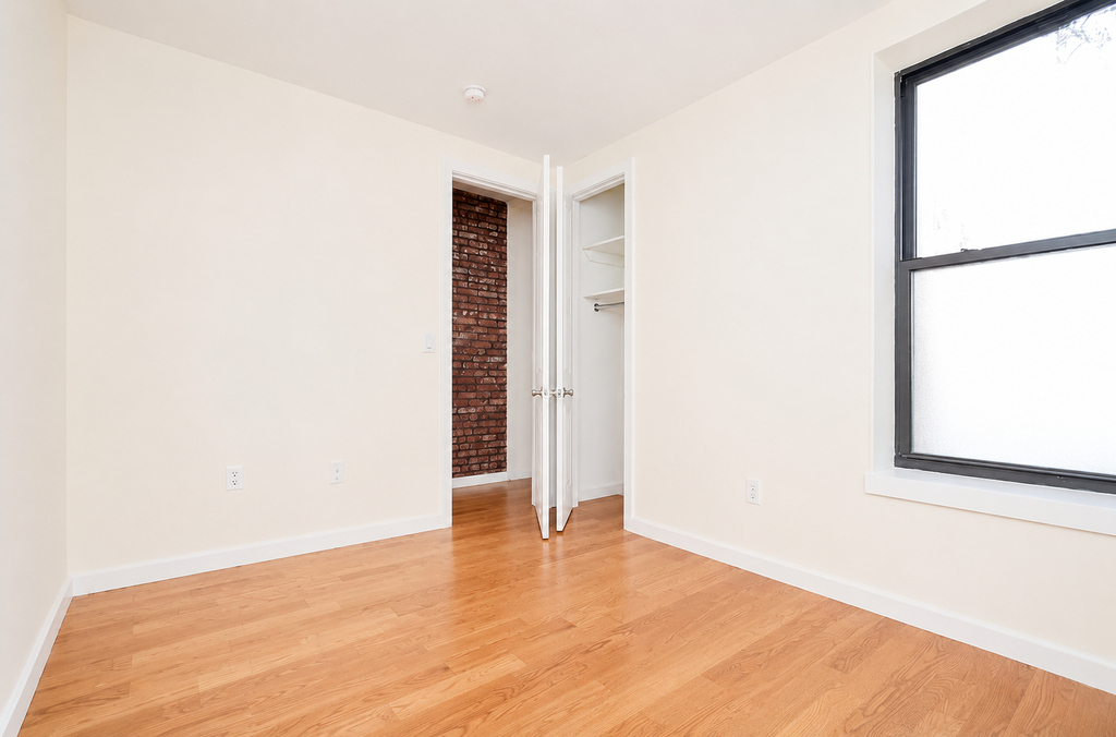 662 Park Pl - Photo 4