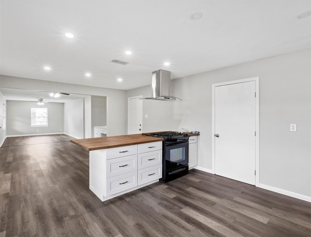 6421 Teluco Street - Photo 17
