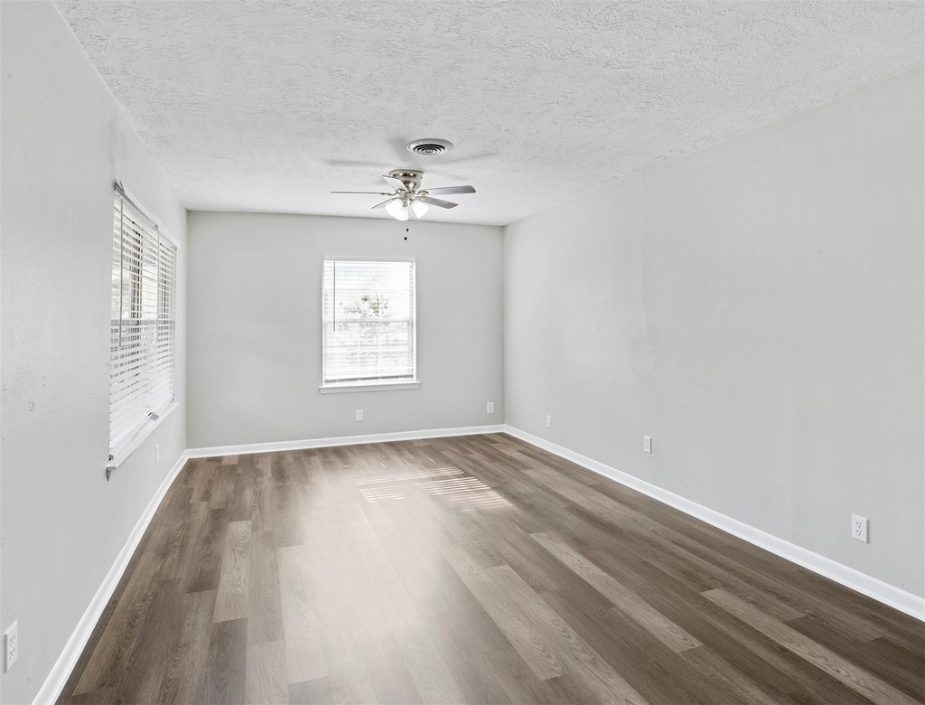 6421 Teluco Street - Photo 3