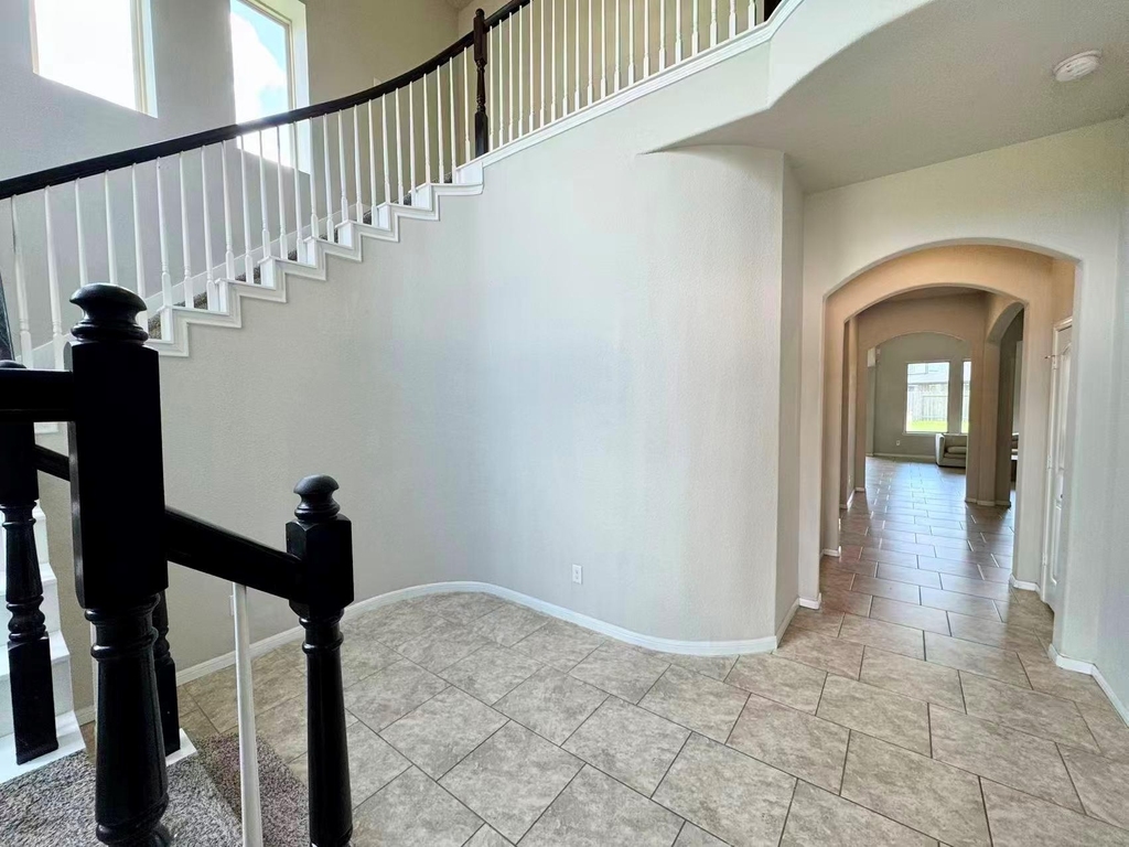 28943 Grand Teton Court - Photo 2