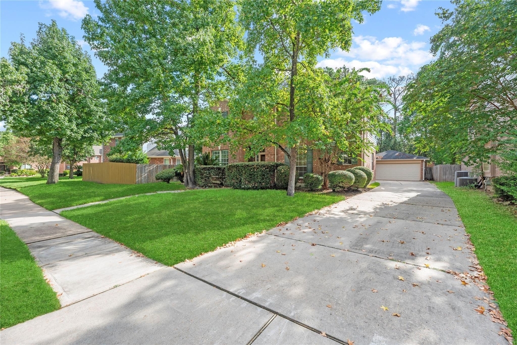 25830 Clear Springs Way - Photo 2