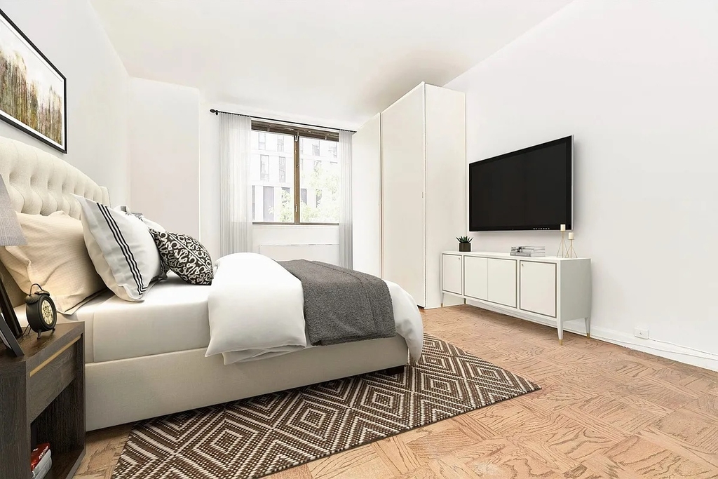 630 1st Avenue - Photo 3