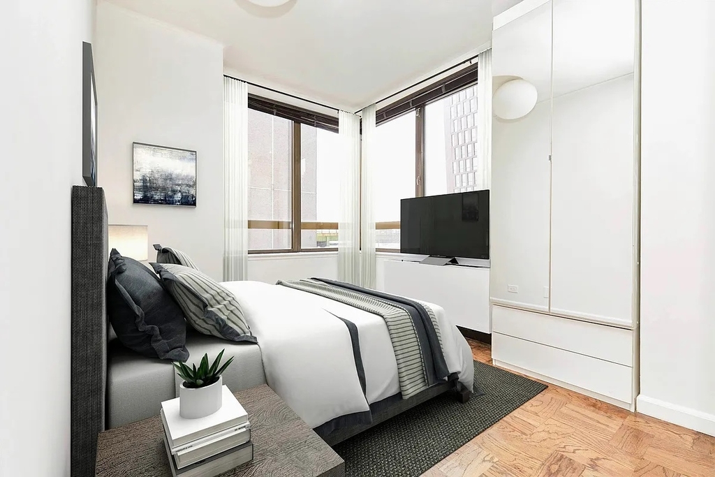 630 1st Avenue - Photo 4
